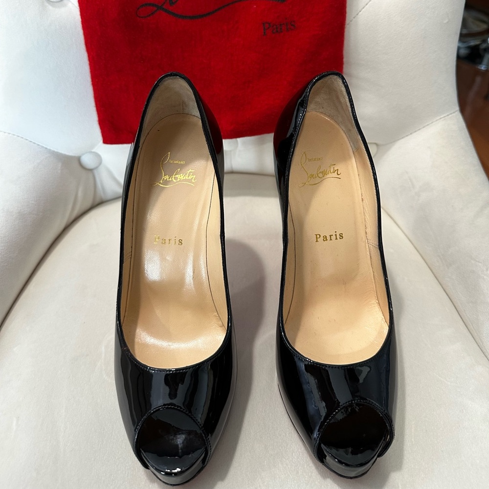 Authentic Christian Louboutin pumps